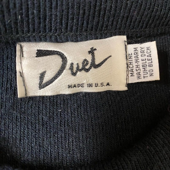 Duet Jet Black sweater with beads (photos show a bit more grey) Size L - Picture 2 of 6
